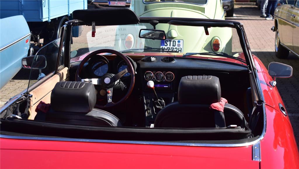 Holger Grotes nutzt seinen Alfa Romeo bei gutem Wetter als Cabrio.