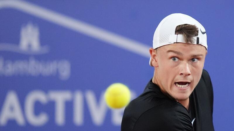 Zverev-Match für Mittwoch angesetzt - Koepfer scheidet aus Holger Rune absolvierte seine Erstrundenpartie am Rothenbaum.