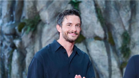 Hollywoodstar Jonathan Bailey hat über die Einschränkungen und Probleme gesprochen, die er in der Schule als schwuler Teenager hatte. (Archivbild)