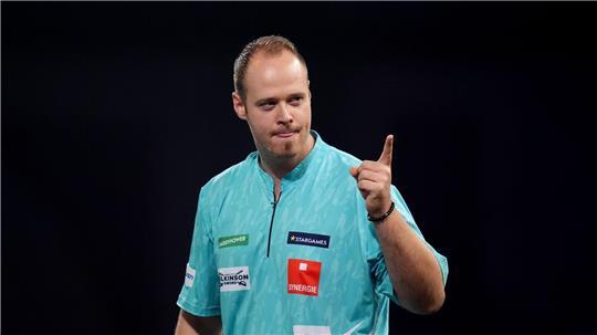 Hopp jubelt in London in Richtung seiner Box.