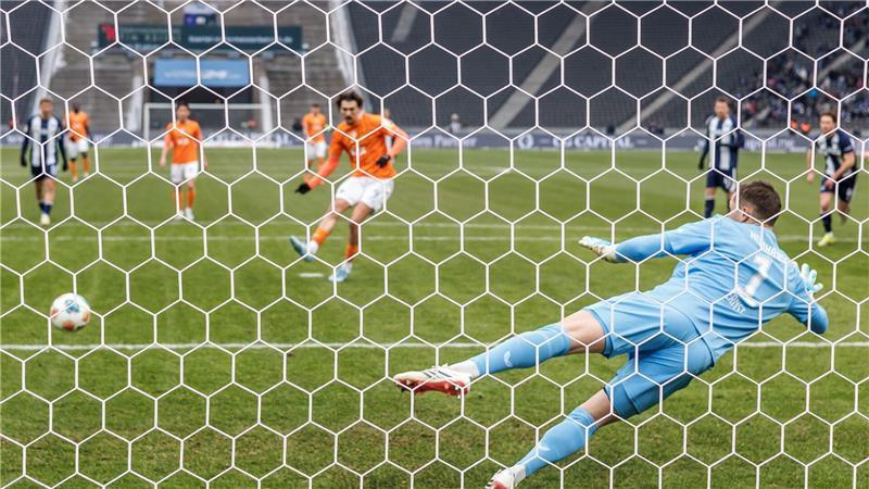 Hornby verkürzte auf 1:2.