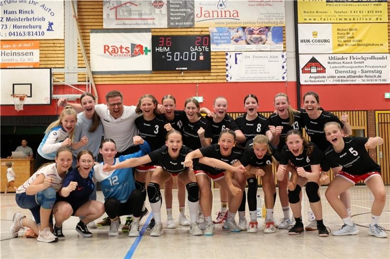 Horneburger Jubel nach dem entscheidenden Relegationsspiel. Foto: Verein