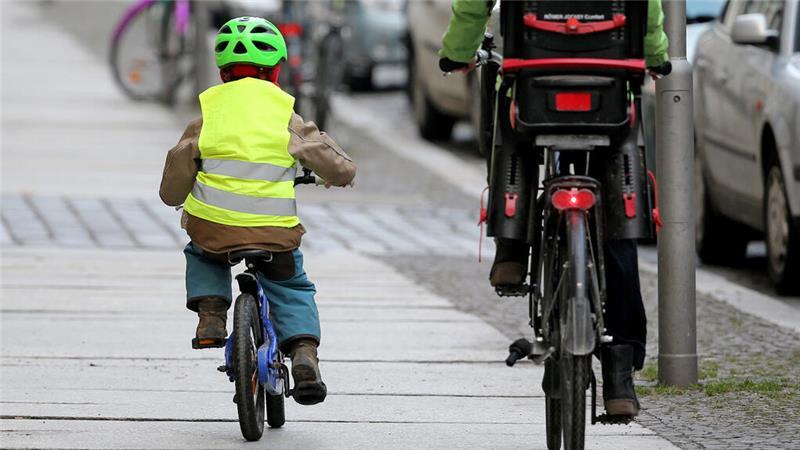 Horneburger Kinder sollen zukünftig sicherer mit dem Fahrrad im Ort fahren können (Symbolbild).