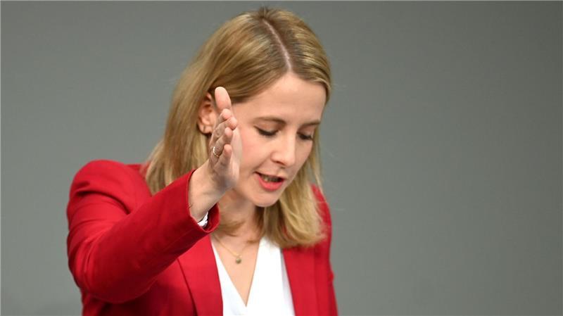 Hubertz gilt als politische Senkrechtstarterin - sie war früher Unternehmerin und gründete ein Startup. (Archivbild)