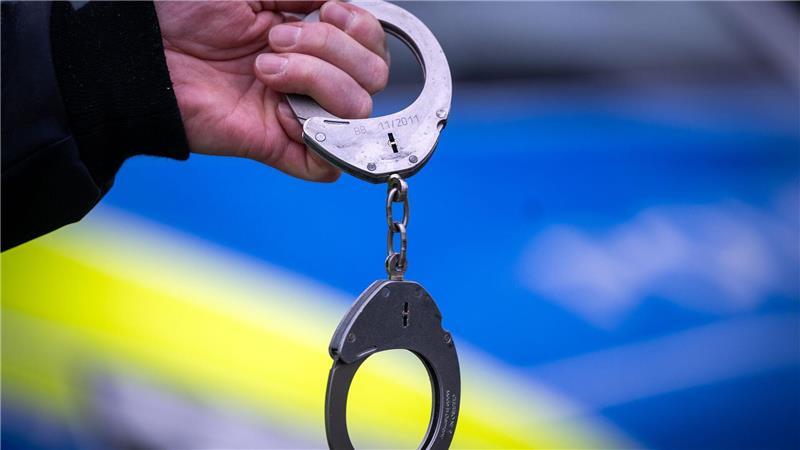 Terrorwaffe Messer oder Auto: Hubig will Strafrecht anpassen Hubigs Vorschläge sollen das Terrorstrafrecht an neuere Entwicklungen anpassen. (Symbolbild)