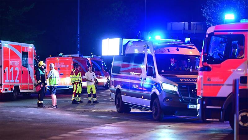 Mutmaßlicher CSD-Täter ist tot – Er soll Polizisten angegriffen haben Hunderttausende feierten auf dem CSD - dann kam der Angriff.