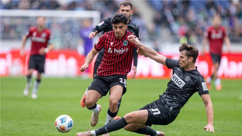 Husseyn Chakroun kann diese Saison nicht mehr für Hannover 96 spielen. (Archivbild)