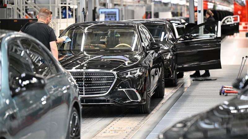 IG Metall ruft zu Protest bei Sparkurs bei Mercedes-Benz auf. (Archivbild)