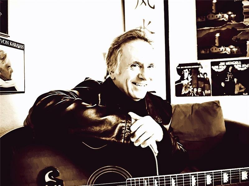 Ian Cussick tritt im Harsefelder Jugendzentrum auf. Zusammen mit einer erstklassigen Band, bestehend aus George Kochbeck (key), Peer Frenzke (g) und Micky Stickdorn (dr), machen sie im Rahmen der First-Class-Session Halt in Harsefeld.