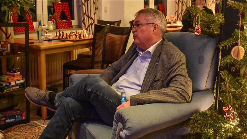 „Ich bin 54: Wenn ich durch Estebrügge gehe, habe ich nicht euren Blick“, sagt Riel.