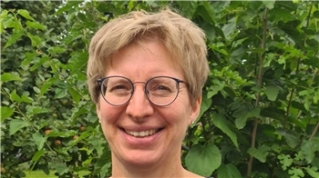 "Ich bin etwas traurig, weil unsere Schulsekretärin verabschiedet wurde. Ich freue mich aber auf einen Spieleabend mit meiner Familie."Carola Lindemann, Grundschullehrerin in Apensen, am 19. September 2025.