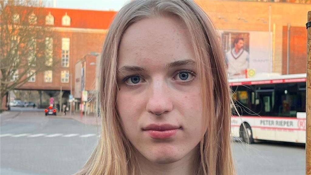 "Ich bin von der Kundgebung zum Gedenken von Gustav Schneeclaus sehr berührt. Ic...