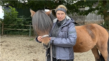 "Ich bin zufrieden mit dem Tag. Die Reiter haben im Unterricht etwas gelernt und viel mitgenommen. Das ist mein Anspruch." Kerstin Baden, Reitlehrerin aus Gräpel