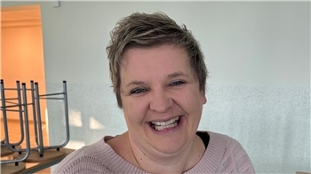 „Ich freue mich auf die Ferien zu Hause. Da habe ich viel Zeit für die Familie, den Hund und den Garten.“Sandra Offermann, Pädagogische Mitarbeiterin an der Pestalozzi Grundschule Stade, am Freitag, 20. März 2026.