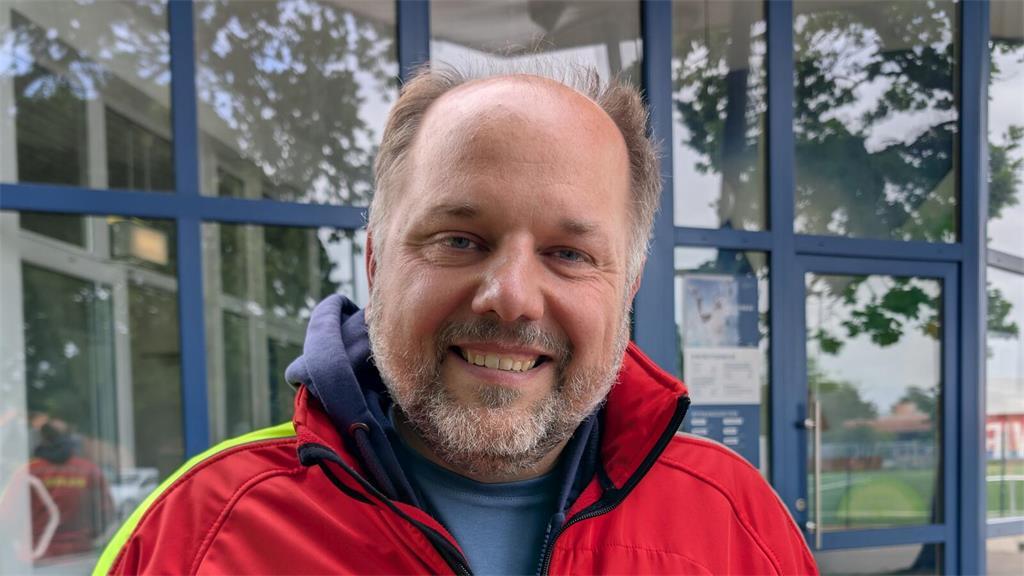 „Ich freue mich, dass das Land Niedersachsen den Bau unseres Hallenbades mit 1,4...