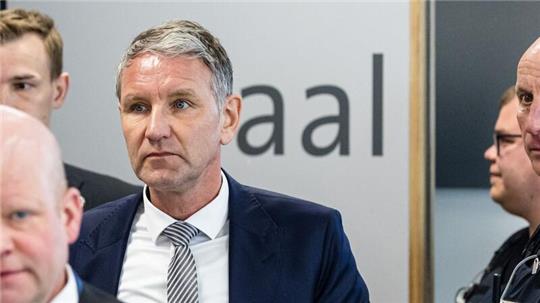 „Ich habe mit Nationalsozialismus nichts, aber auch gar nichts am Hut“: Björn Höcke.