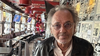 „Ich habe momentan ein bisschen Pause und mache erstmal Urlaub, bevor es im November wieder am Theater los geht.“Hugo Egon Balder (76), am 23. Juli 2026 (vor seinem Auftritt in Jork-Borstel).