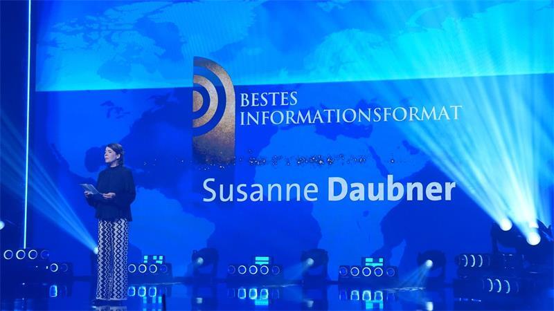 „Ich liebe das Radio“, sagte „Tagesschau“-Moderatorin bei der Verleihung des Deutschen Radiopreises.