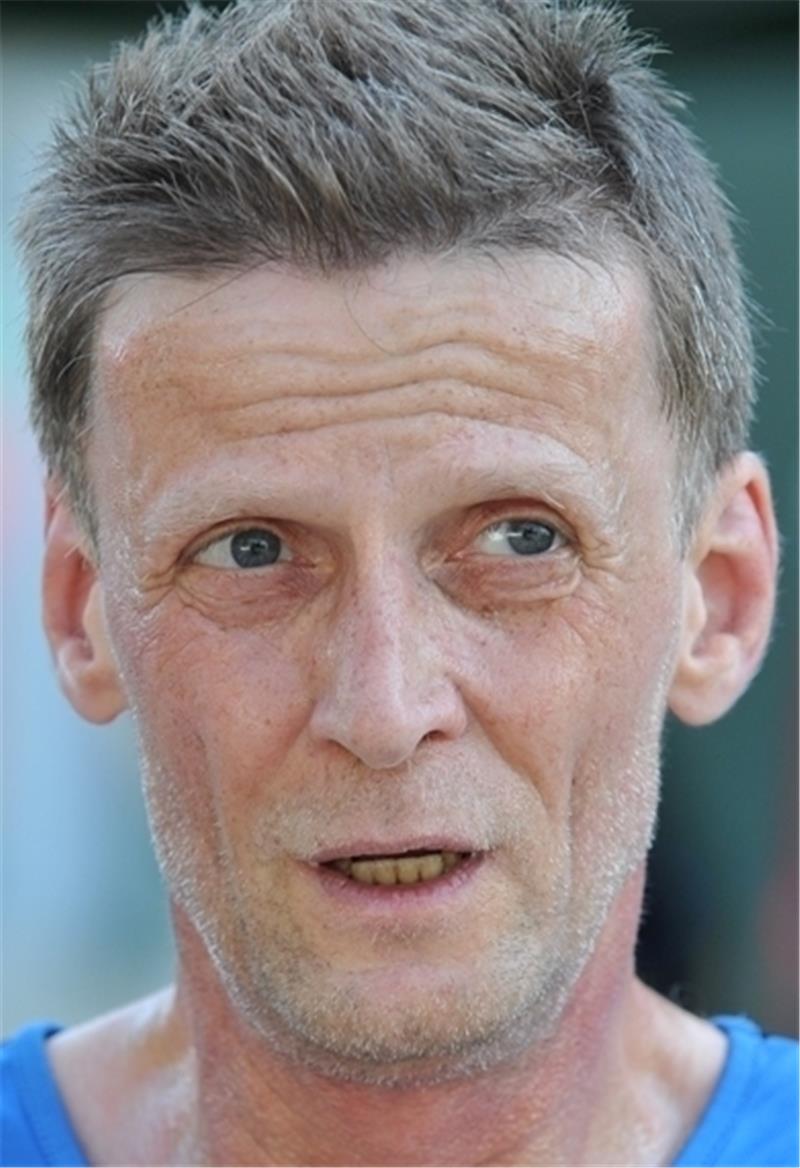 »Ich mag gerne die Staffeln beim Spargellauf, weil man sich mit den anderen Läufern messen kann. Und das Wetter war diesmal auch gut, vor allem durch den Gegenwind. Trotzdem bin ich ziemlich aus der Puste«