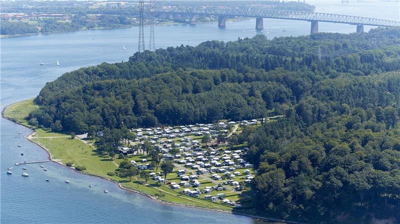Idyllisch: Ein Campingplatz direkt am Kleinen Belt.