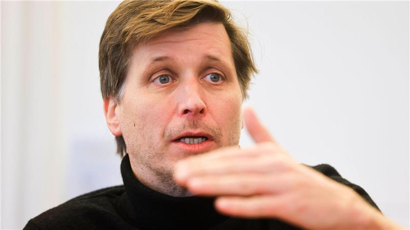IfW-Präsident Moritz Schularick verweist auf die Folgen des Iran-Krieges. (Archivbild)