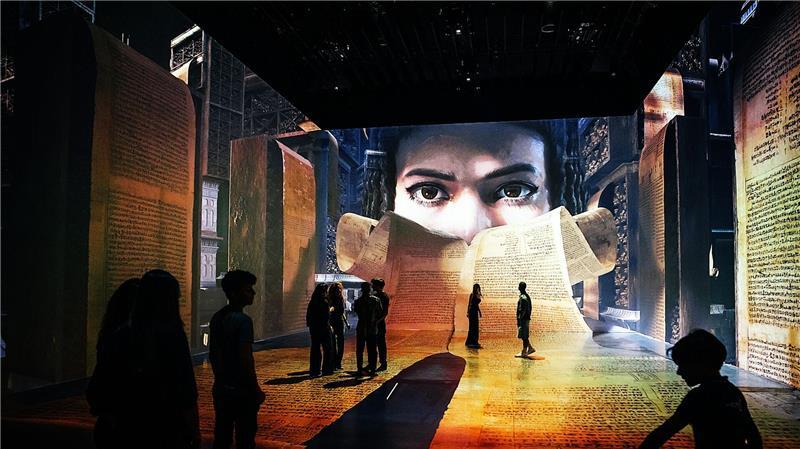 Ihr Leben, ihre Kriege, ihre Liebschaften - die Inszenierung ist vom 17. April an am Diebsteich zu sehen.