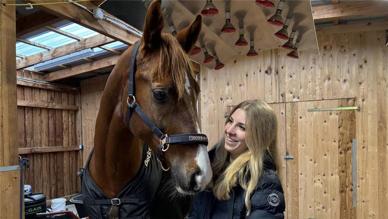 Physiotherapeutin für Pferde: Wie Marlien Milsmann Vierbeinern hilft Ihre Ausbildung zur Pferde-Physiotherapeutin hat Marlien Milsmann nebenberuflich gemacht.