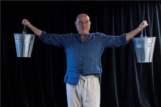 Ihren Monolog hat Theresia Walser dem Schauspieler Steve Karier auf den Leib geschrieben. Foto: Bohumil Kostohryz
