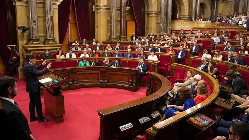 Illa wurde auch mit den Stimmen der linken moderat-separatistischen Partei ERC zum neuen Ministerpräsidenten Kataloniens gewählt.