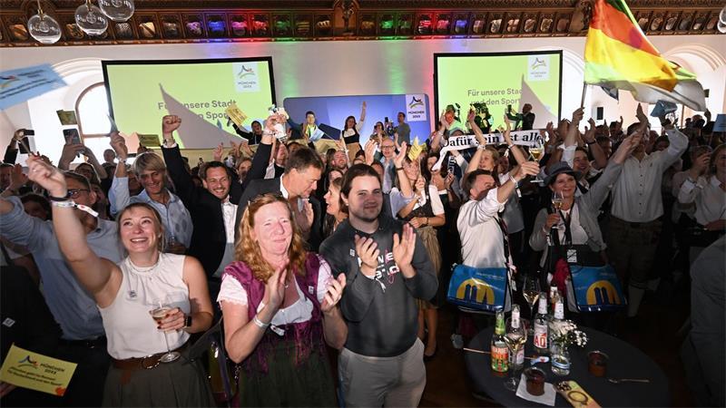 Jetzt in die Achterbahn: Wie München Olympia holen will Im Alten Rathaus von München war der Jubel nach der Wahl groß.