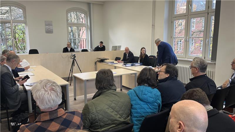 Im Amtsgericht Hamburg-Harburg wurde heute das Gelände der Sietas-Werft versteigert.