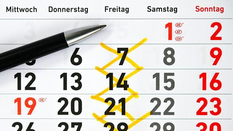 4-Tage-Woche ohne Lohneinbußen? Initiative stellt Studie vor Im Arbeitszeitmodell der Vier-Tage-Woche könnte der Freitag als Arbeitstag wegfallen. (Illustration)