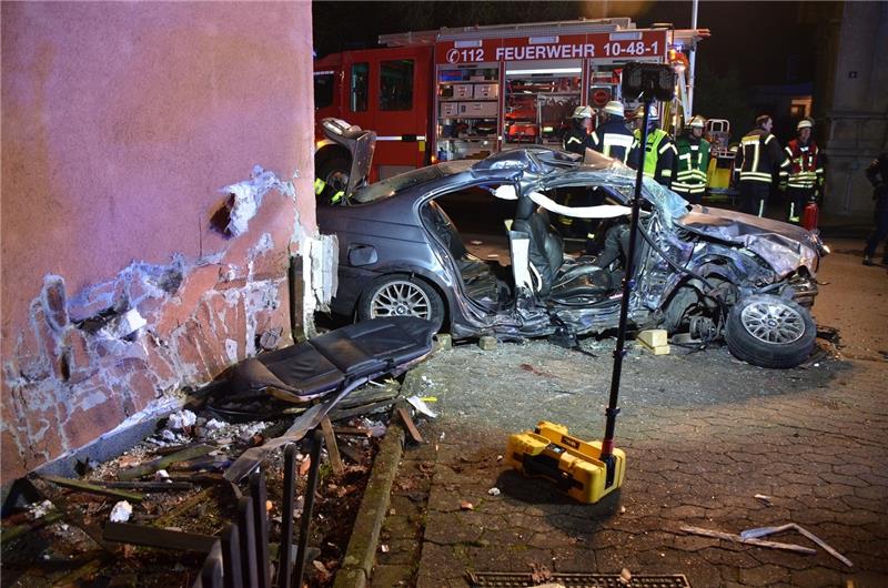 Im Auftrag der Staatsanwaltschaft Stade ermittelt nun ein Gutachter zur Unfallursache. Foto: Polizei
