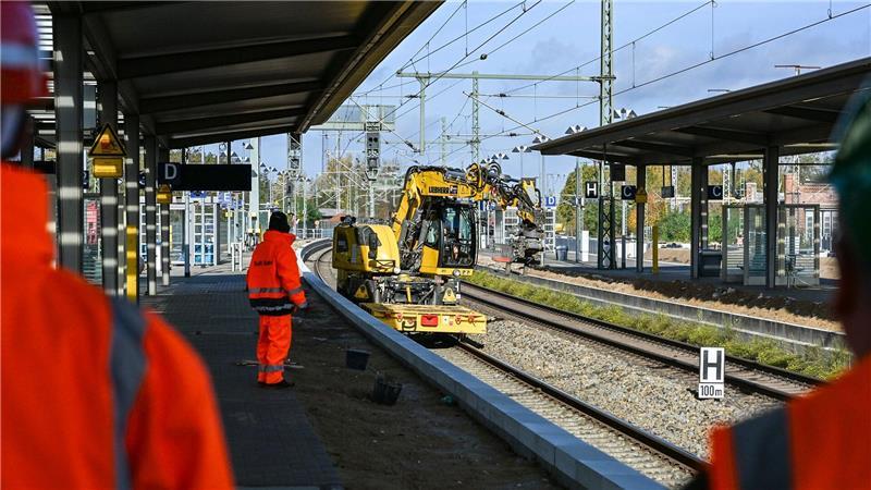 Generalsanierung: Ein neuer Bahnsteig für Wittenberge Im Bahnhof Wittenberge entsteht ein neuer Bahnsteig.