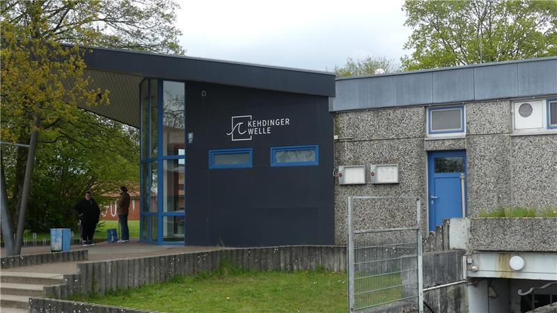 Im Bauausschuss wurde über die künftige Energieversorgung diverser öffentlicher Gebäude beraten, darunter auch das Hallenbad.