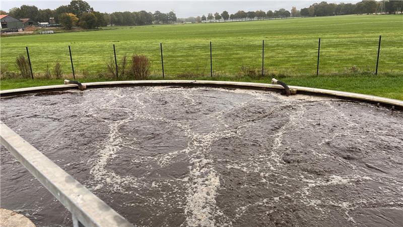 Im Belebungsbecken brodelt es.