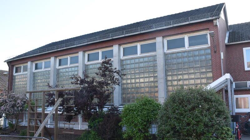 Spektakuläre Pläne für die Ganztagsschule in Guderhandviertel Im Bereich der 1967 erbauten Sporthalle könnte unter anderem eine Mensa für die Grundschule Guderhandviertel errichtet werden.