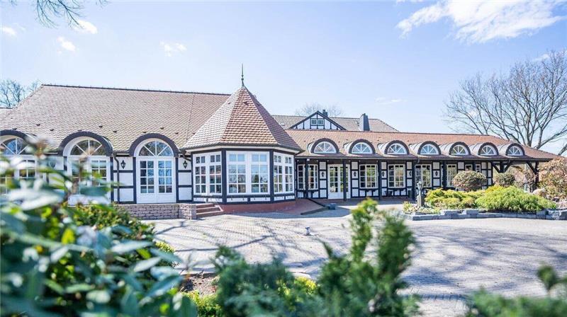 Im Bösehof in Bad Bederkesa wurde zuletzt viel modernisiert – dennoch steht das Hotel jetzt zum Verkauf.