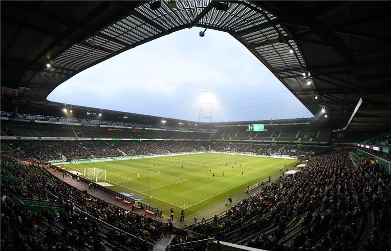 Im Bremer Weserstadion soll nach langer Zeit wieder ein Fußball-Länderspiele stattfinden. Foto: Carmen Jaspersen/dpa
