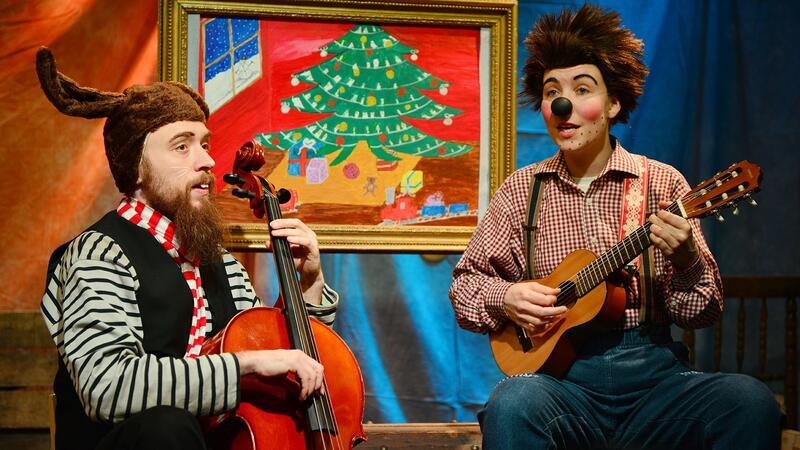 Im Buxtehuder Kulturforum schicken Hase und Igel eine neue Geschichte ins Rennen und feiern mit dem Publikum Advent.