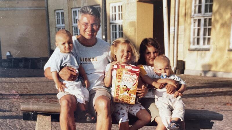 Im Dänemark-Urlaub: Dirk Leun mit seinen Kinder Finn, Mia, Lena und Jakob (von links).