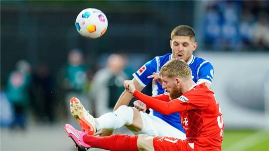 Im Duell der beiden Bundesliga-Aufsteiger gewinnt Heidenheim. Für Darmstadt bedeutet das den direkten Abstieg.