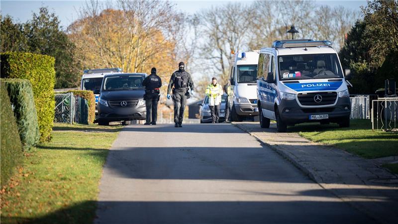Im Fall Fabian lässt der Anwalt der seit Anfang November in U-Haft sitzenden Tatverdächtigen die Haftgründe prüfen. (Archivbild)