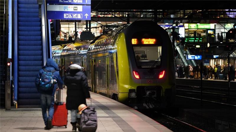 Im Februar kommt es in Norddeutschland wegen Bauarbeiten zu Einschränkungen im Fahrplan der Deutschen Bahn. (Archivfoto)