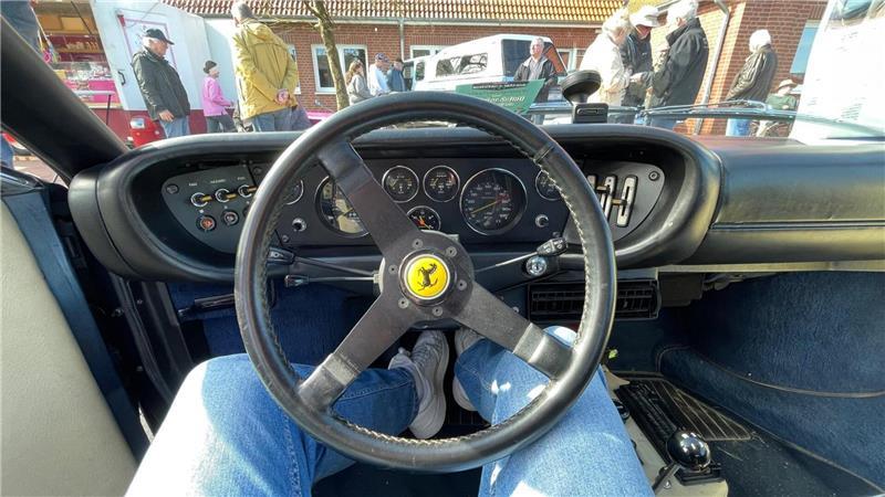 Im Ferrari von Roland F. aus Stade: Die Knöpfe links und rechts vom Lenkrad sind einem Piloten-Cockpit nachgeahmt.