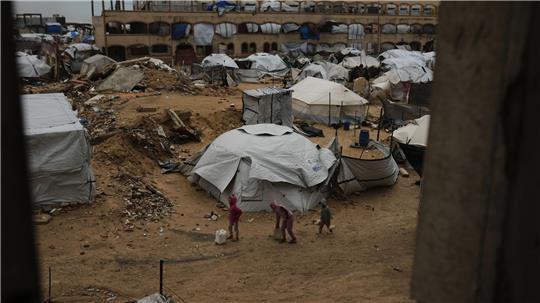 Im Gazastreifen leben viele Menschen trotz Waffenruhe weiterhin unter katastrophalen Bedingungen.