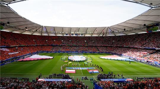 Im Hamburger Volksparkstadion wurden bereits 2024 Spiele der Männer-EM ausgetragen.