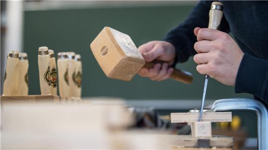 Im Handwerk bleiben immer mehr Ausbildungsplätze unbesetzt. (Symbildbild)