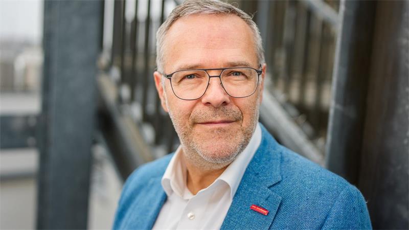 Handwerkspräsident: Kommission zur Entlastung von Betrieben Im Handwerk gab es 2025 gegenüber dem Vorjahr 73.000 Arbeitsplätze weniger, sagt der ZDH-Präsident.