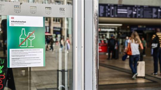 Im Hauptbahnhof Köln besteht bereits ein Alkoholverbot.